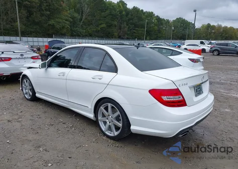2014 Mercedes-Benz C 250 Sport from USA, damaged, VIN WDDGF4HBXEG203170